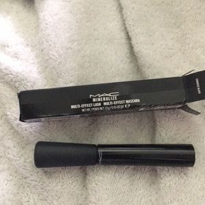 MAC mineralize multi-effect mascara charged black